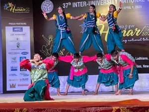 नेशनल यूथ फेस्टिवल में इंदिरा कला संगीत विश्वविद्यालय का उल्लेखनीय प्रदर्शन, तीन विधाओं में खिताब, कुल 10 पुरस्कार 