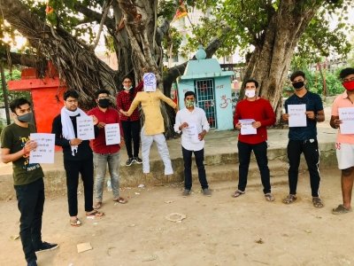 हाथरस कांड के विरोध में ABVP रायपुर दक्षिण भाग ने किया सांकेतिक विरोध प्रदर्शन