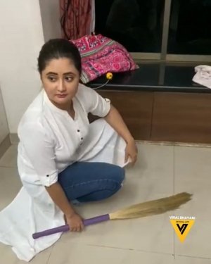 rashmi desai