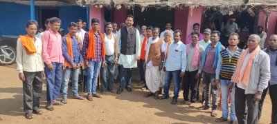 विक्रांत सिंह ने किया वनांचल का दौरा, मिले शोकाकुल परिवार से