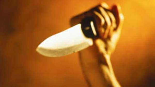 युवक ने 10 माह के बेटे और पत्नी की कर दी हत्या; धारदार हथियार से गले पर किया वार
