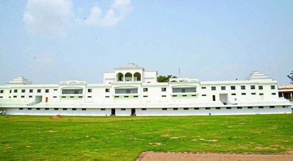 सुभाष स्टेडियम स्थित 24 दुकानों के लिए पांचवीं बार टेंडर की तैयारी