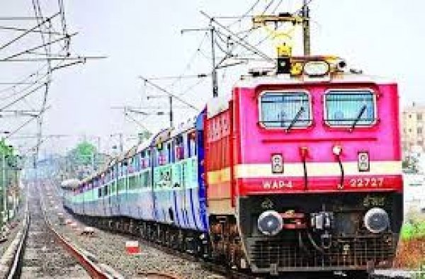Indian Railways: अब एक कॉल से कैंसिल कराएं अपना टिकट, मिलेगा रिफंड भी