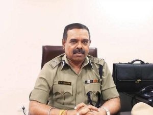 छत्तीसगढ़ : DGP अवस्थी ने कहा - अवैध शराब बिक्री होने पर थाना प्रभारी निलंबित किए जाएंगे