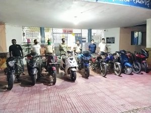 दो चोर गिरोह से पुलिस ने जब्त की 34 Bikes,13 आरोपी गिरफ्तार