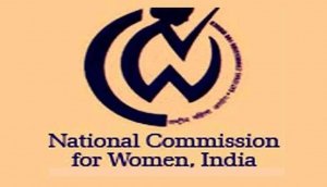 Lockdown : घर बैठे पुरुष तनाव के कारण अपनी भड़ास महिलाओं पर निकाल रहे हैं - राष्ट्रीय महिला आयोग