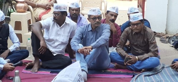 खैरागढ़ के सट्‌टा कारोबार पर आप का हमला, नगर पालिका चुनाव लड़ने का प्रस्ताव पास