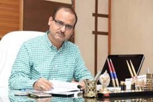 राजनैतिक एकजुटता आखिर किस तरह हमें इस संकट के काल से उबार सकती है : IAS तारन प्रकाश सिन्हा ने अपने लेख में बताया