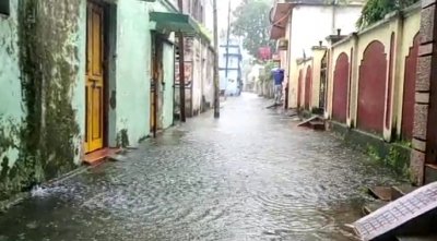 बरसात से पैठु डभरी हुई लबालब, शहर के कई हिस्सों में जल भराव की स्थिति